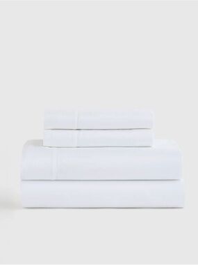 NWOT Quince Organic Cotton Sateen Full Sheet Set in White - Retail $144